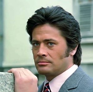 [Resim: cuneyt-arkin-kimdir.png]